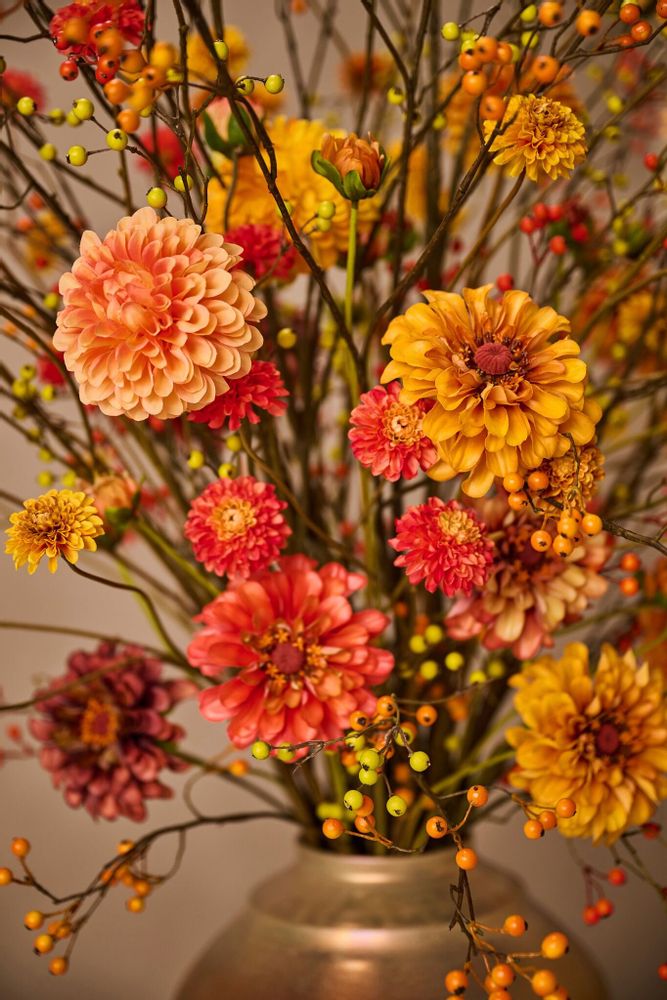 Floral decoration - Stunning artificial Dahlia display - SILK-KA