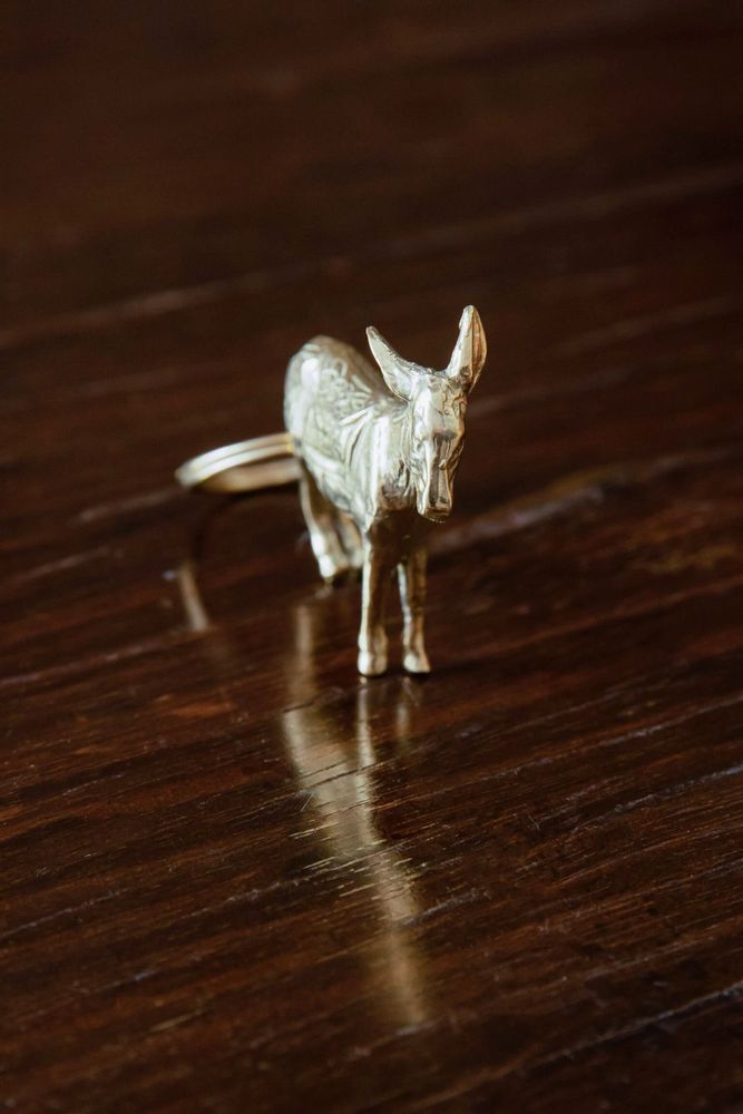 Gifts - Donkey Key Ring - ANTHOLOGIST