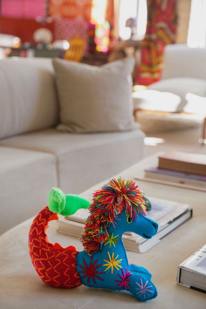 Gifts - Henri, The Hippocampus - ANTHOLOGIST