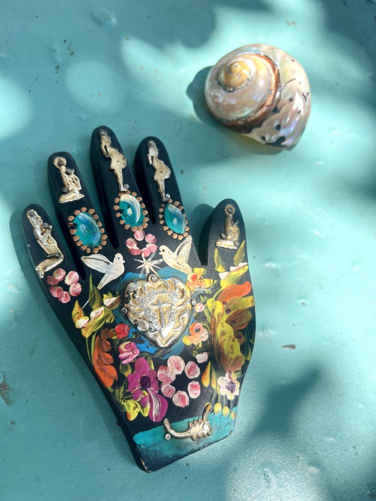 Other wall decoration - Decorative Wood Painted Ex Voto Hand - PINK PAMPAS