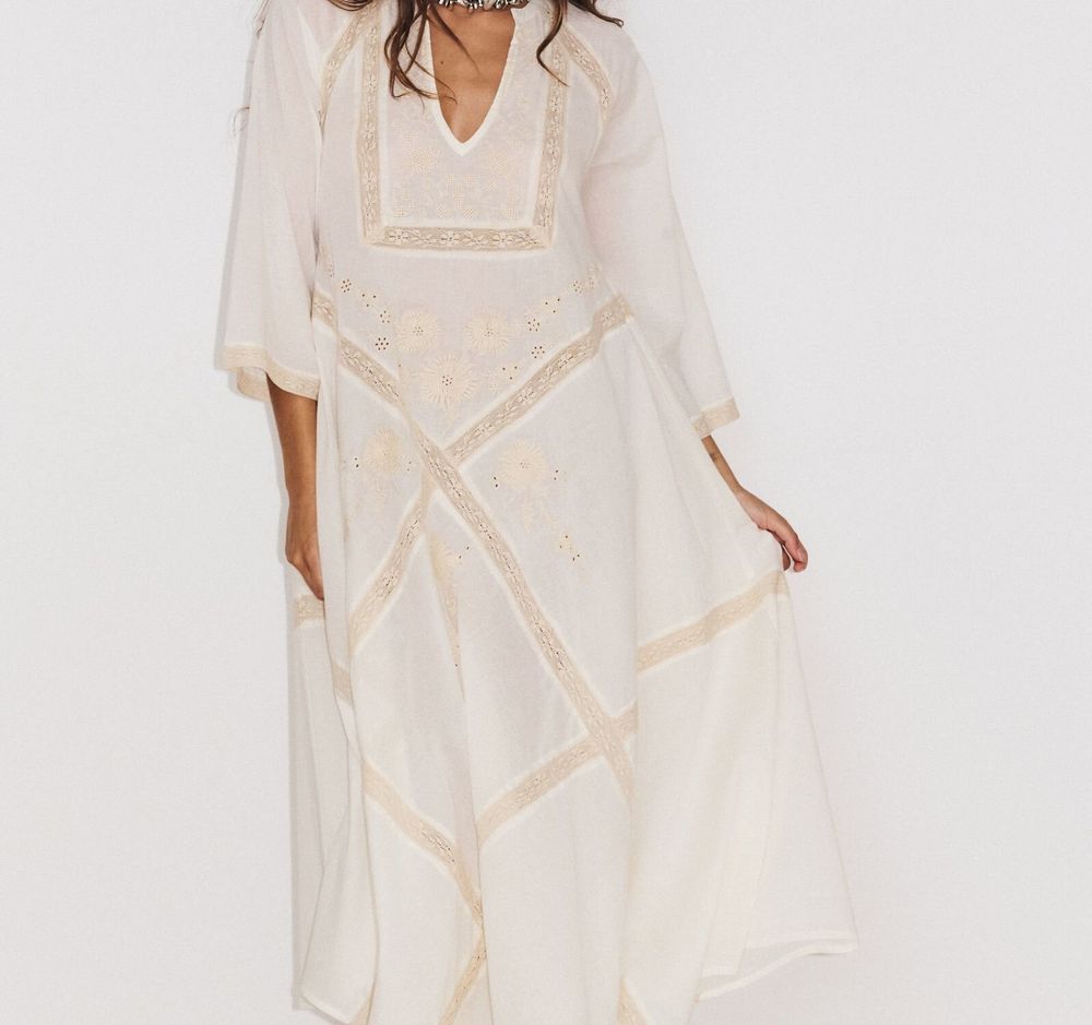 Prêt-à-porter - 131 . ROBE LONG 3/4 CARLA - STELLA FOREST