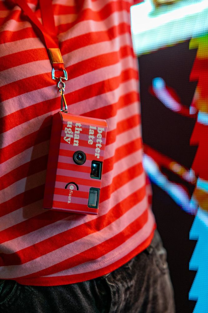 Gifts - DISPOSABLES CAMERAS - FISURA