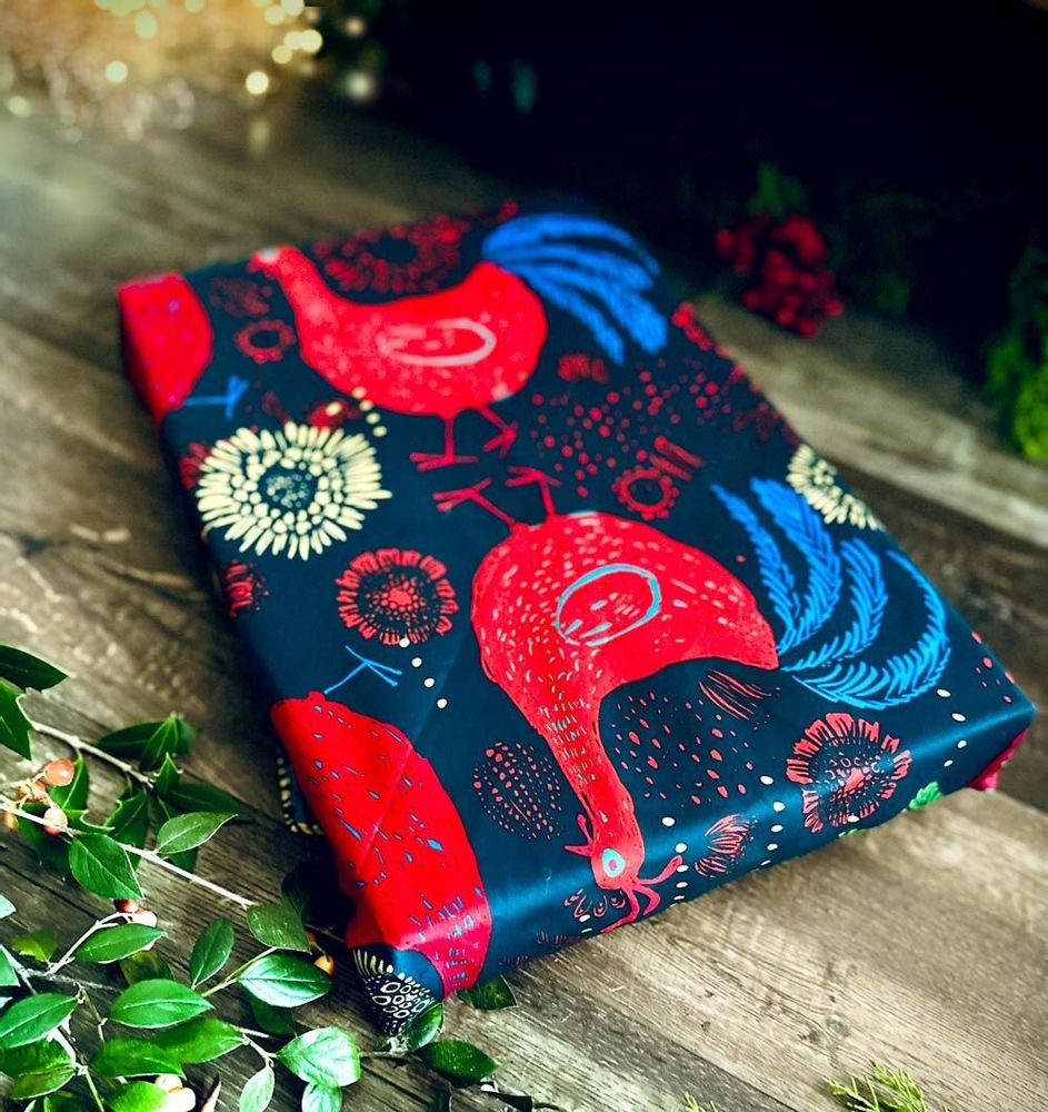 Other Christmas decorations - The Deer Seeing Itself in the Water Size M 55x55cm - CARÉDEAU PAPIER CADEAU RÉUTILISABLE