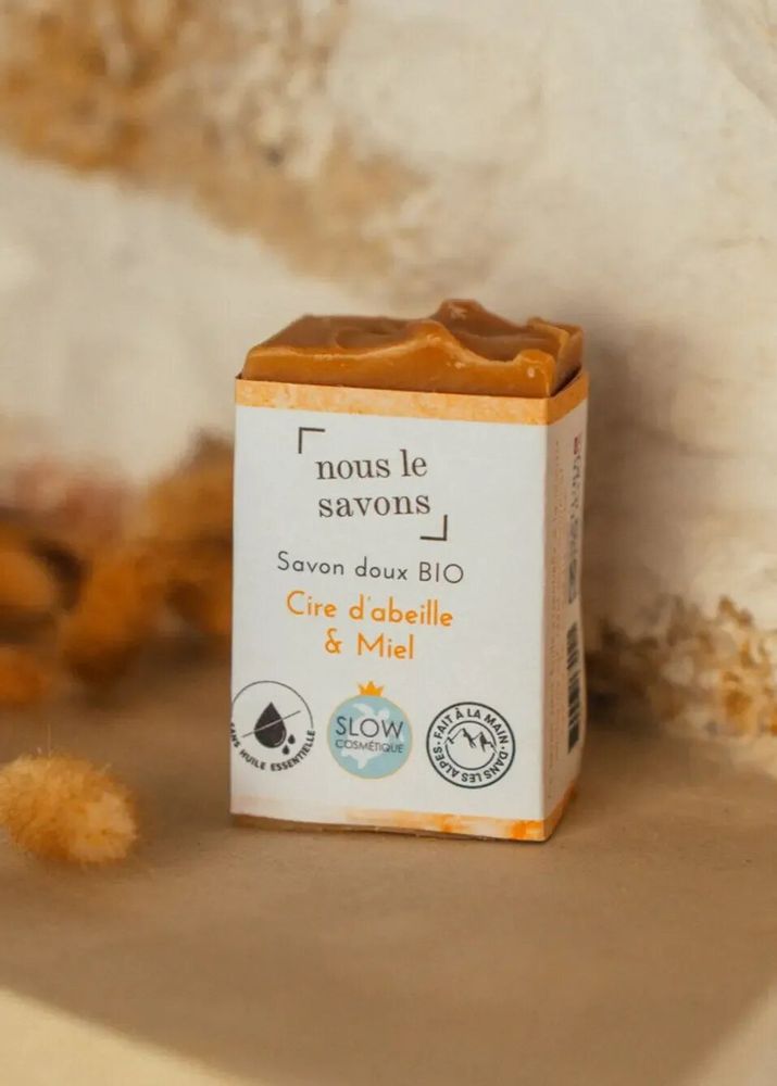 Cosmétiques - Savon bio doux - Cire d'abeille & Miel - NOUS LE SAVONS