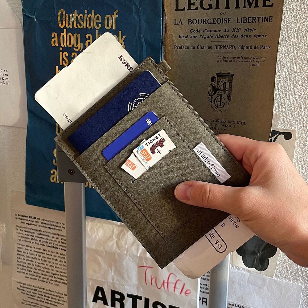 Stationery - [studio floue] Paper Leather Passport Case - SEOUL DESIGN FOUNDATION