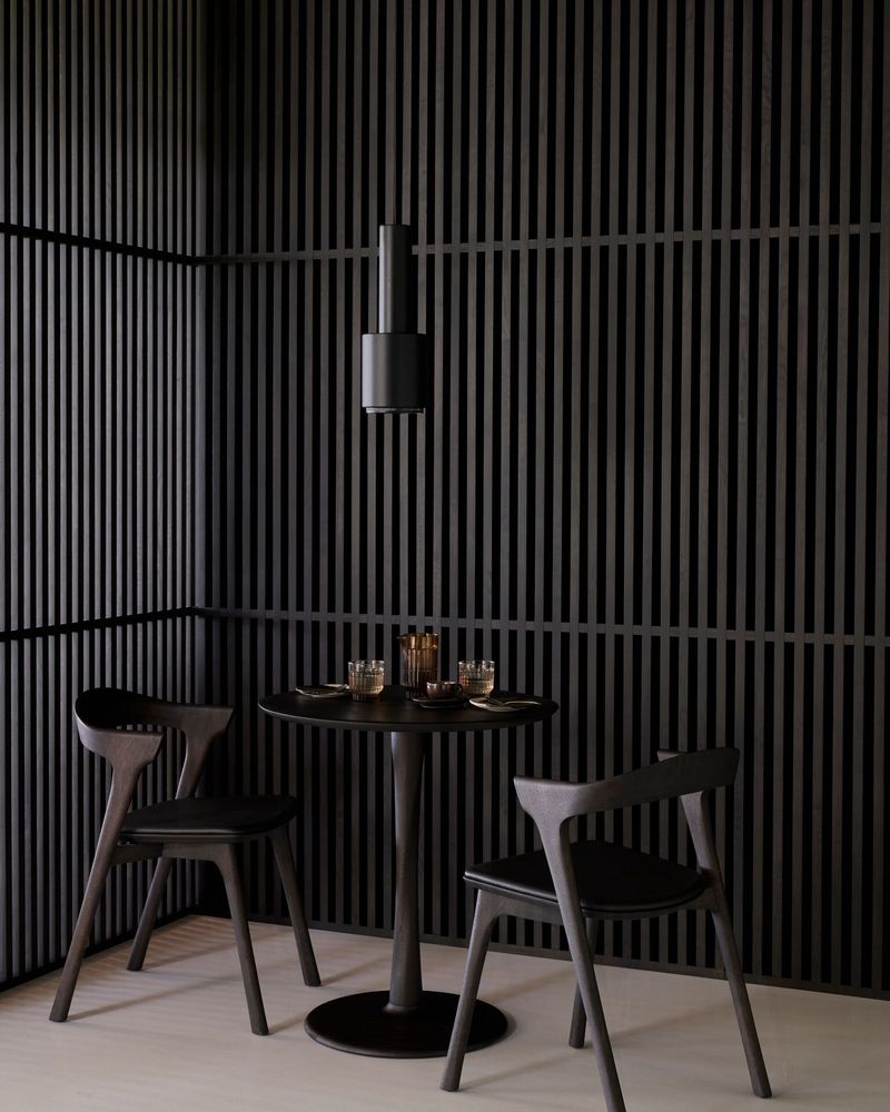 Tables Salle à Manger - Table à manger Torsion - ETHNICRAFT