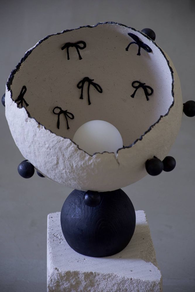 Lampes de table - Moon Bowl – Sculptural Table Lamp - PLETOSTUDIO