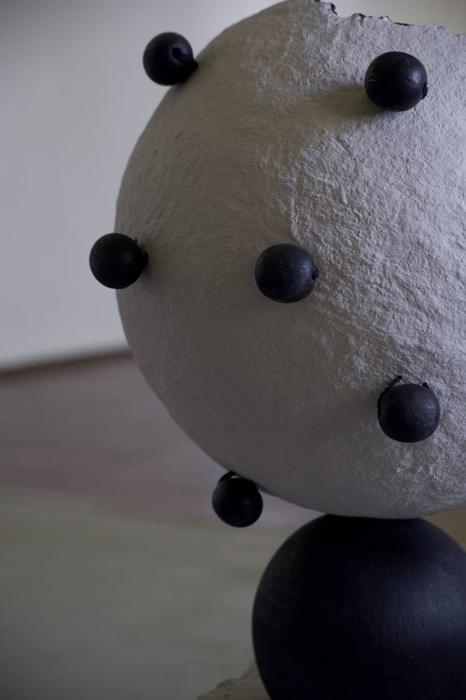 Lampes de table - Moon Bowl – Sculptural Table Lamp - PLETOSTUDIO
