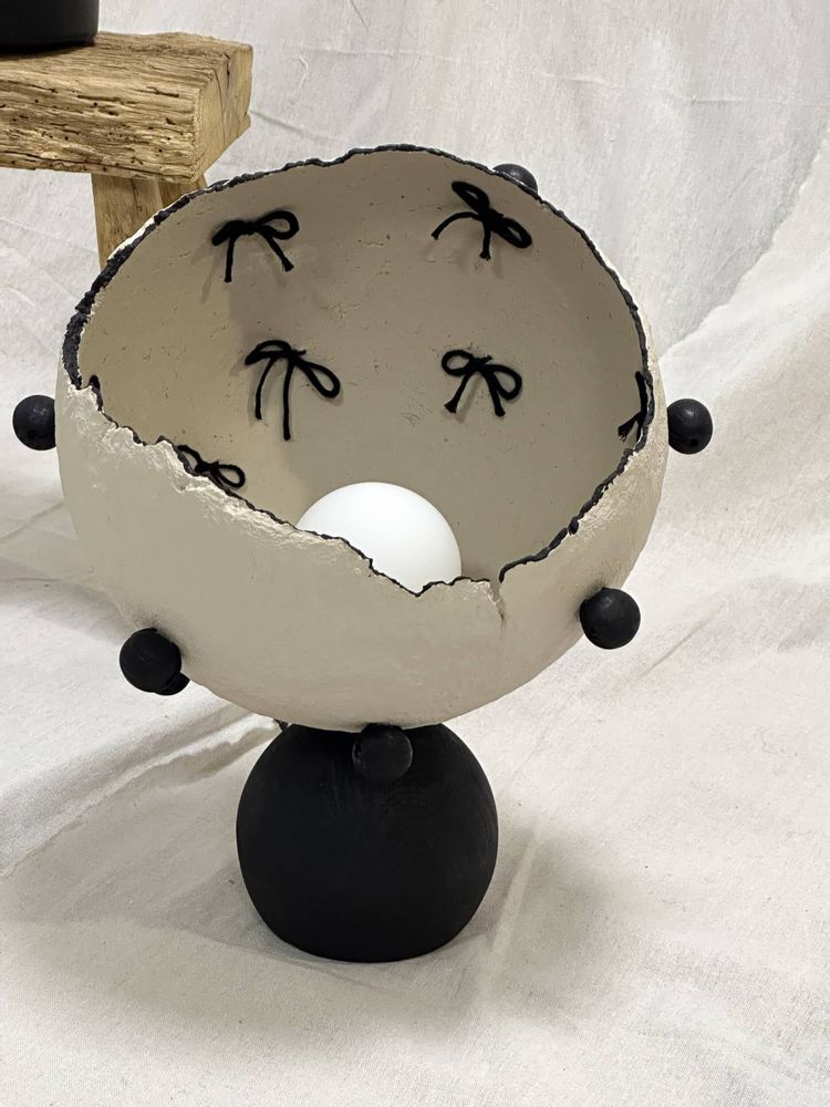 Lampes de table - Moon Bowl – Sculptural Table Lamp - PLETOSTUDIO