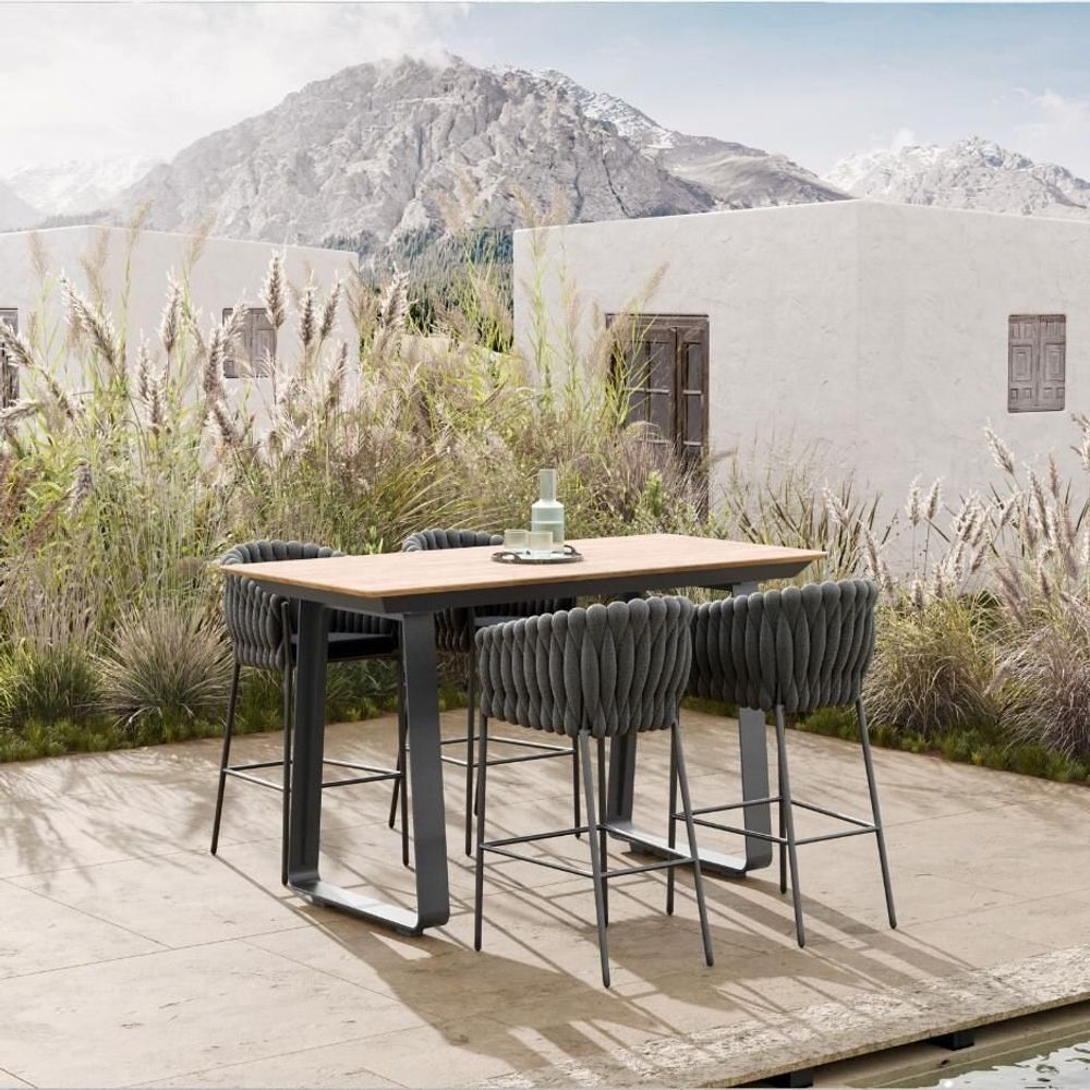 Stools - Fortuna socks Bar chair - JATI KEBON