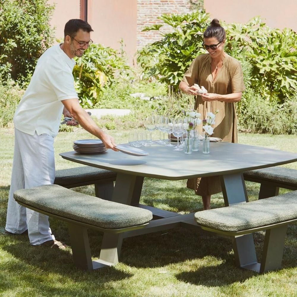 Lawn tables - Squadro Dining table - JATI KEBON