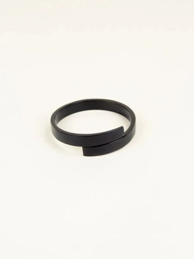 Bracelets - Ruban open bracelet in black horn size M - L INDOCHINEUR X RIVÊT