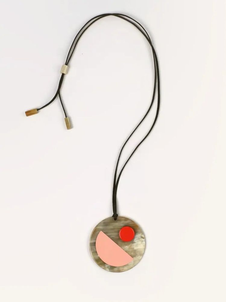 Bijoux - Pendentif en corne et laque bicolore - L INDOCHINEUR X RIVÊT