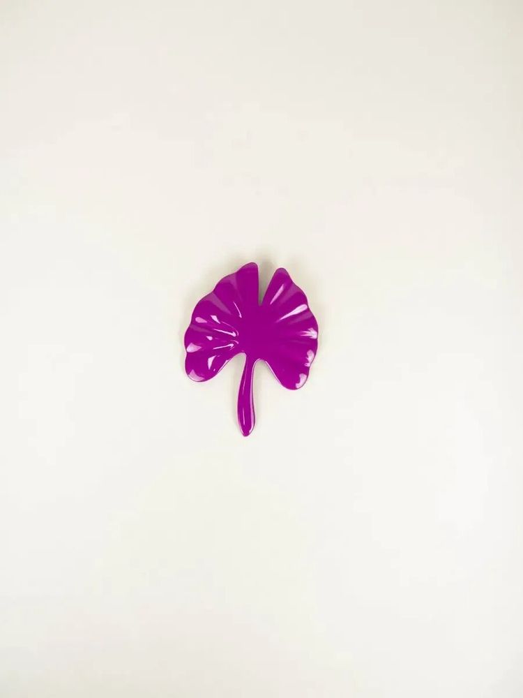 Brooches - Red lacquered gingko brooch - L INDOCHINEUR X RIVÊT