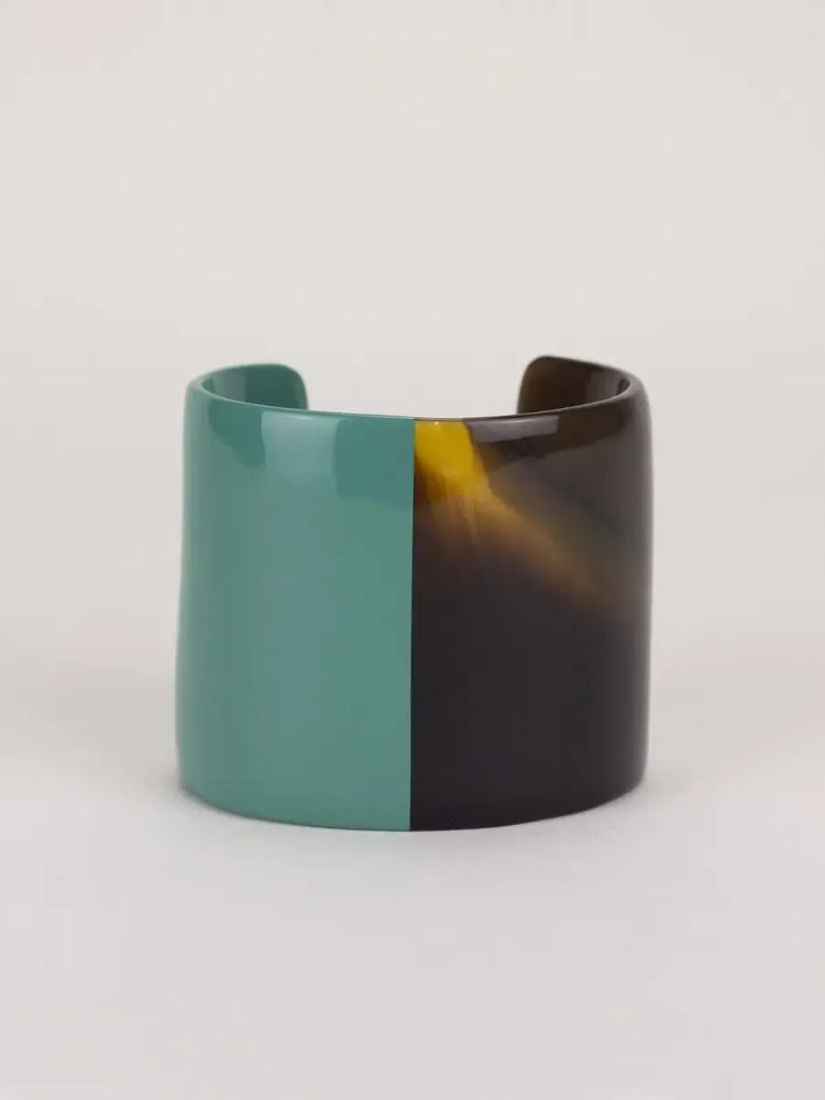 Bracelets - Cream-coffee lacquered natural horn cuff in Size M - L INDOCHINEUR X RIVÊT