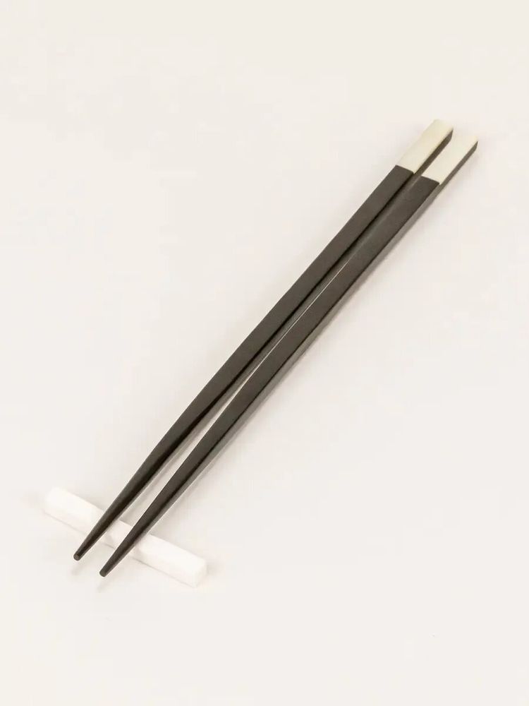 Couverts & ustensiles de cuisine - Set de 6 paires de baguettes en ébène et corne blanche - L INDOCHINEUR X RIVÊT