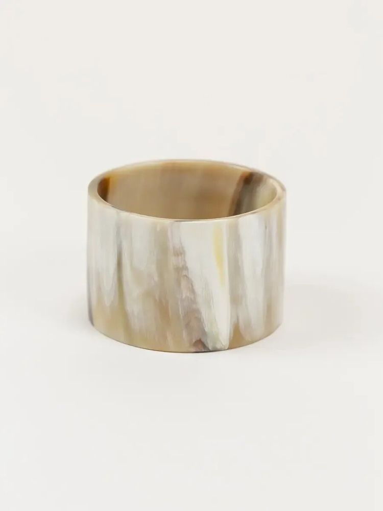 Bracelets - Broad marbled black horn bracelet in Size S - L INDOCHINEUR X RIVÊT