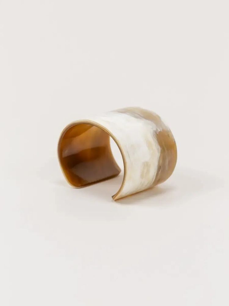 Bracelets - Cuff in buffalo hoof in Size S - L INDOCHINEUR X RIVÊT
