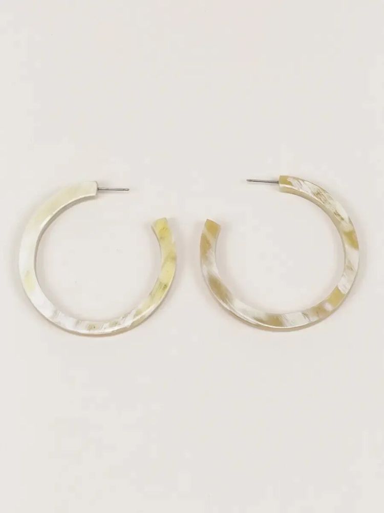 Bijoux - Boucle d'oreille petits anneaux ronds bords droits en corne noire Africaine - L INDOCHINEUR X RIVÊT