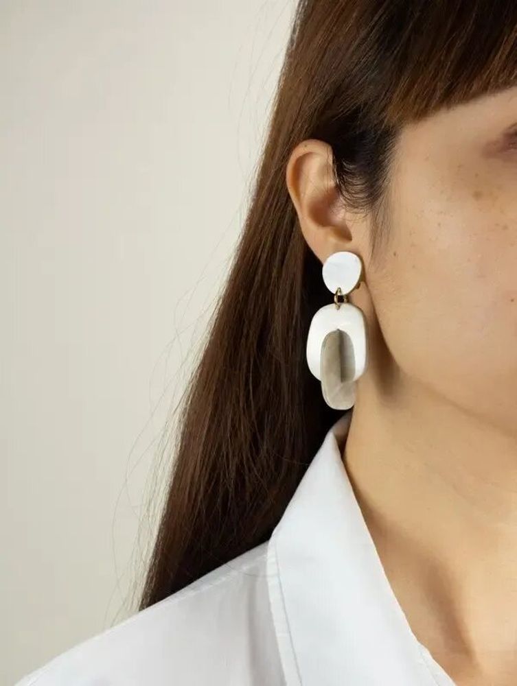 Jewelry - Mi-bois clip-on earrings in blond horn - L INDOCHINEUR X RIVÊT