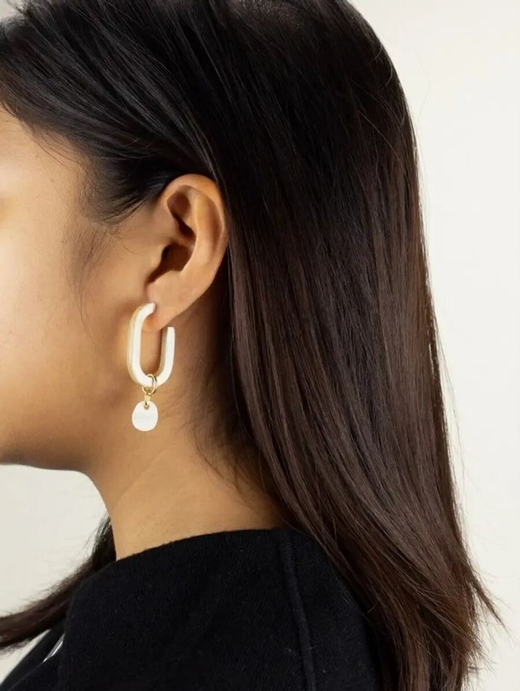 Jewelry - Hoop earrings with pearls in blond horn - L INDOCHINEUR X RIVÊT