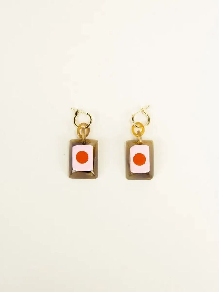 Jewelry - Emerald brass hoop earrings in hoof with pink and orange lacquer - L INDOCHINEUR X RIVÊT