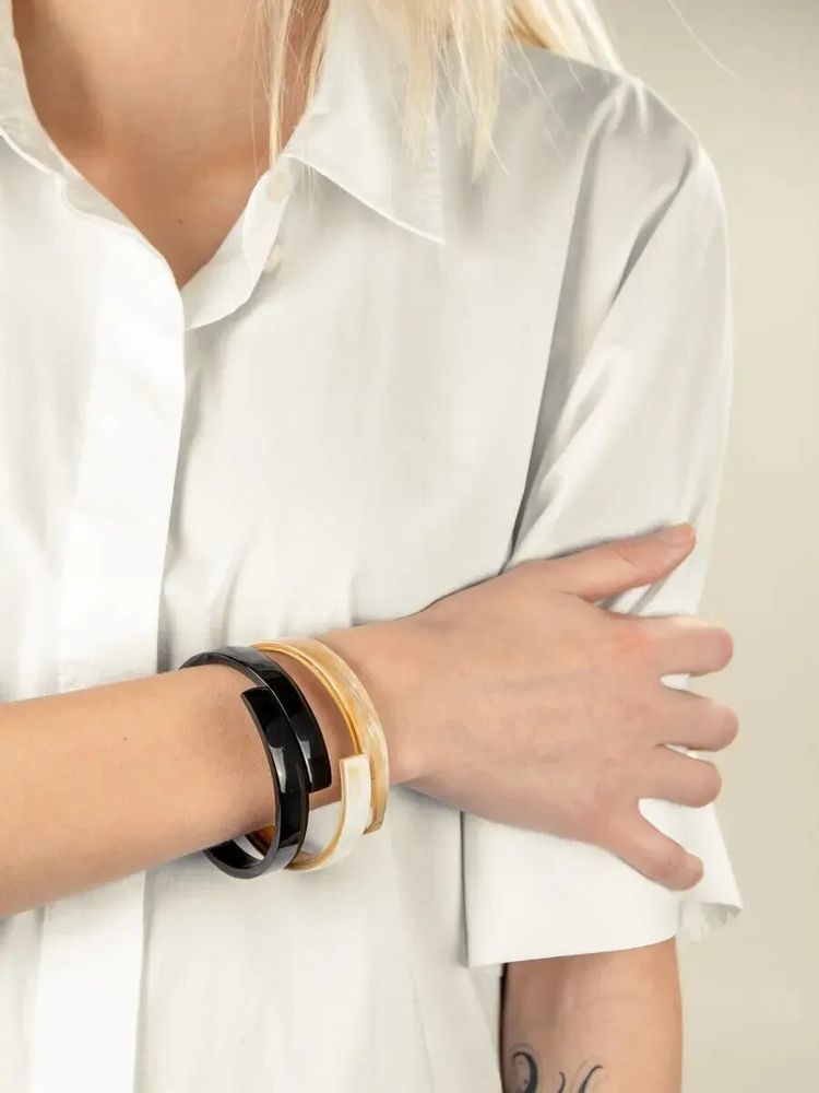 Bracelets - Bracelet ouvert Ruban en corne blonde taille S - L INDOCHINEUR X RIVÊT