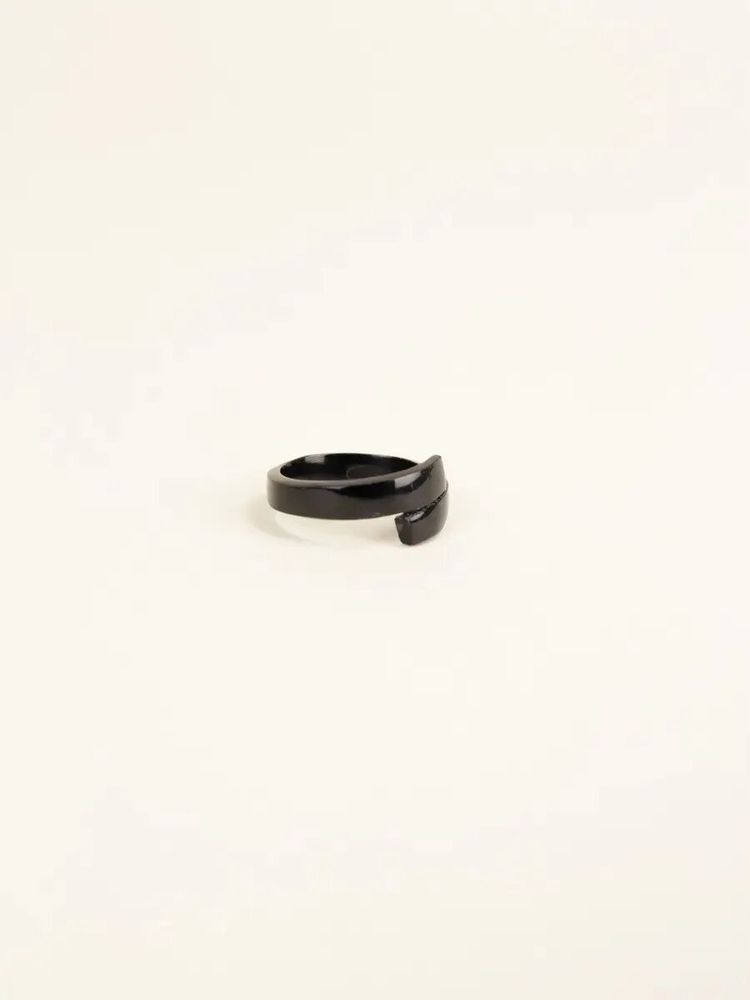 Jewelry - Ruban ring in black and white horn size L - L INDOCHINEUR X RIVÊT