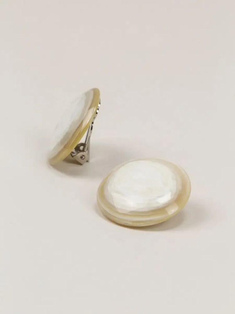 Bijoux - Boucles d'oreilles à clips Mont en corne blonde - L INDOCHINEUR X RIVÊT