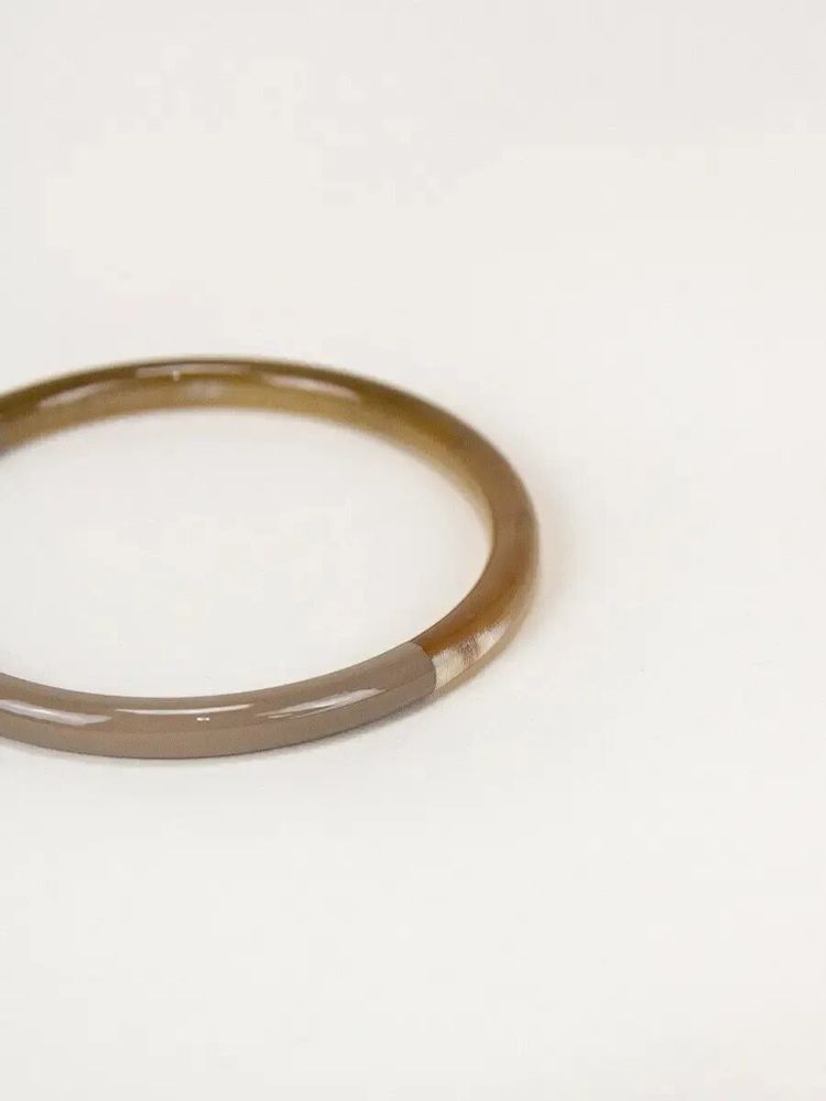 Bracelets - Single bangle in blond horn with blue gray lacquer size M - L INDOCHINEUR X RIVÊT