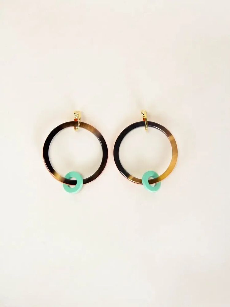 Jewelry - Large hoop earrings in hoof with yelow-blue lacquer - L INDOCHINEUR X RIVÊT