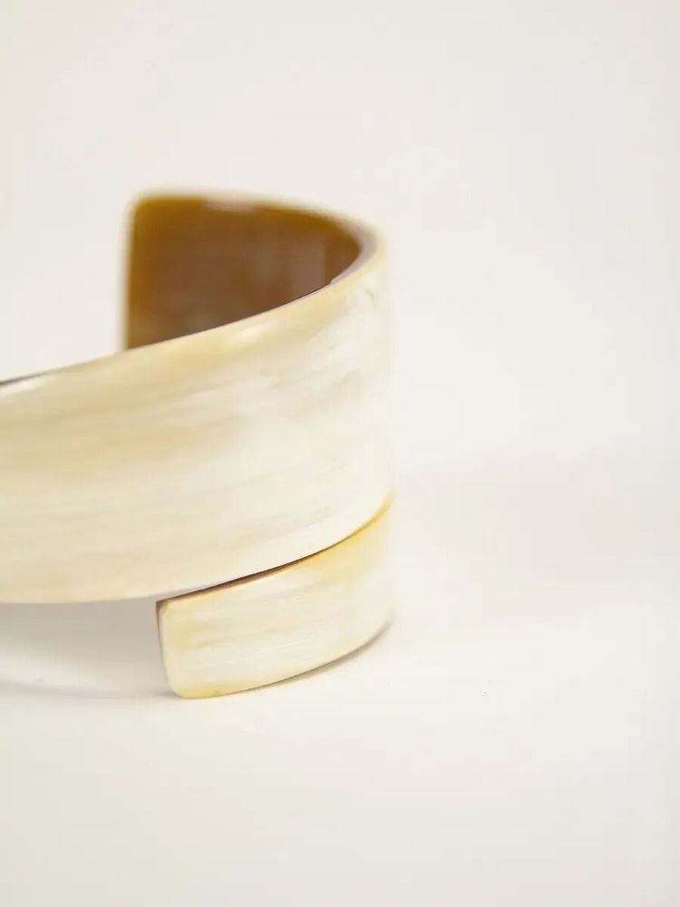 Bracelets - Bracelet corne ruban en corne blonde taille L - L INDOCHINEUR X RIVÊT