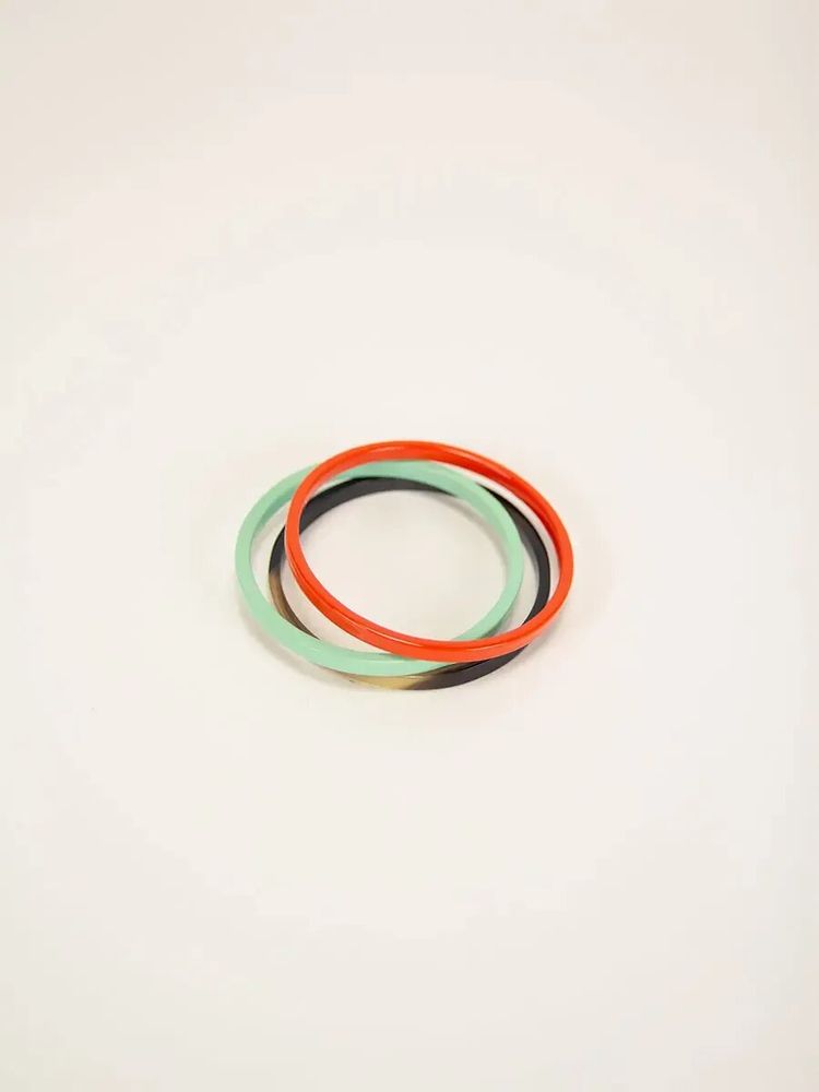 Bracelets - Set of 3 thin bangles in beige-khaki lacquer, size L - L INDOCHINEUR X RIVÊT