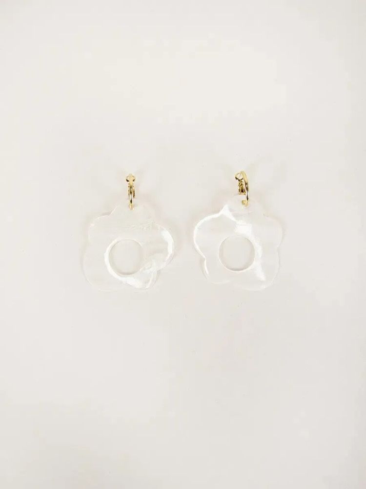 Bijoux - Boucles d'oreilles marguerite en corne blonde - L INDOCHINEUR X RIVÊT