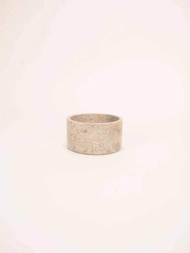 Caskets and boxes - Medium wide round pot in grey marble dia. 10cm H4cm - L INDOCHINEUR X RIVÊT