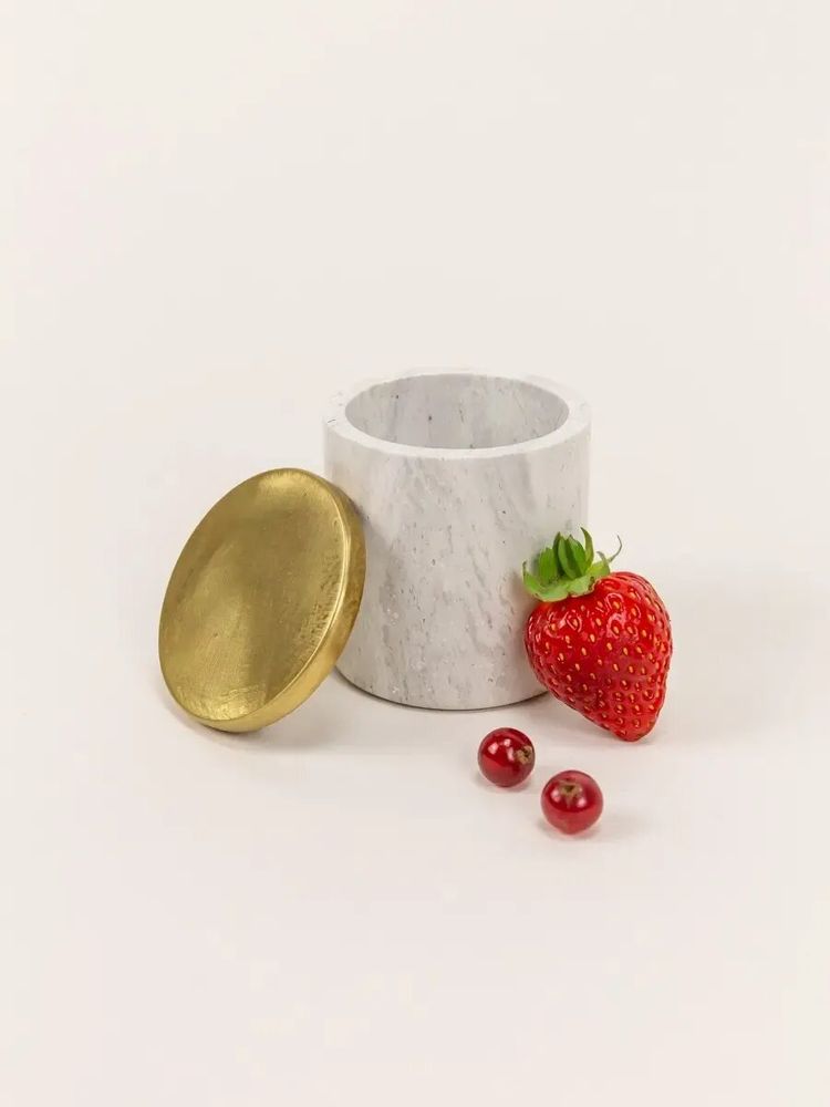 Caskets and boxes - Pluto pillbox in brass and white stone - L INDOCHINEUR X RIVÊT