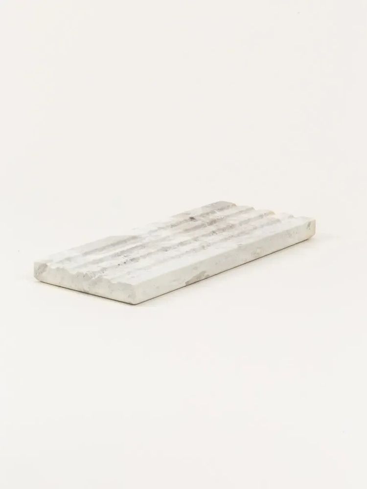 Soap dishes - Sirius large soap holder in white cloudy marble - L INDOCHINEUR X RIVÊT