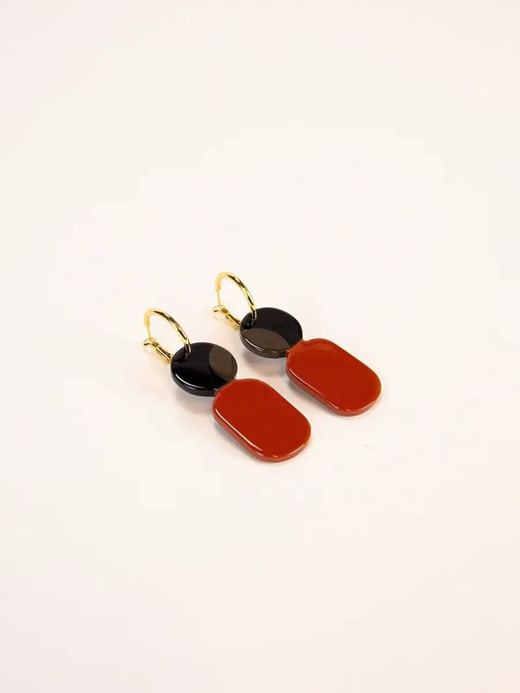 Bijoux - Mini Créoles en corne blonde et laque Bordeaux - L INDOCHINEUR X RIVÊT