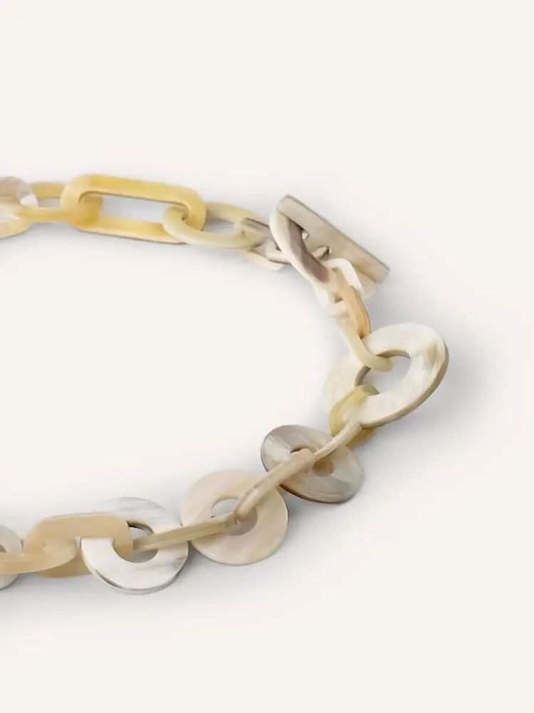Jewelry - Short necklace in blonde horn - L INDOCHINEUR X RIVÊT