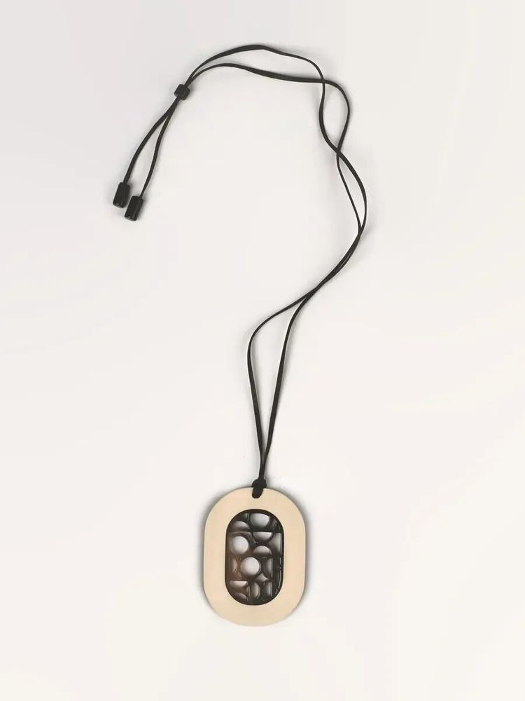Jewelry - Bauhaus oval pendant in buffalo hoof and khaki lacquer - L INDOCHINEUR X RIVÊT