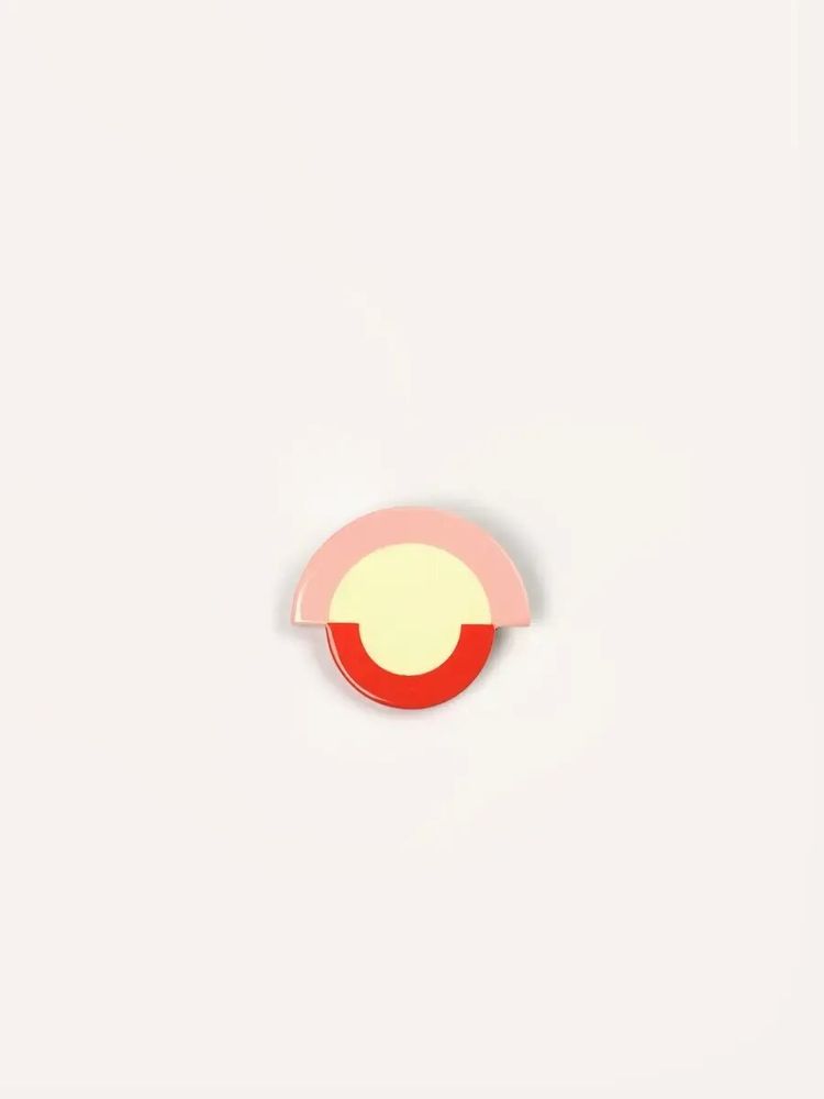 Broches - Broche en corne et laque - L INDOCHINEUR X RIVÊT