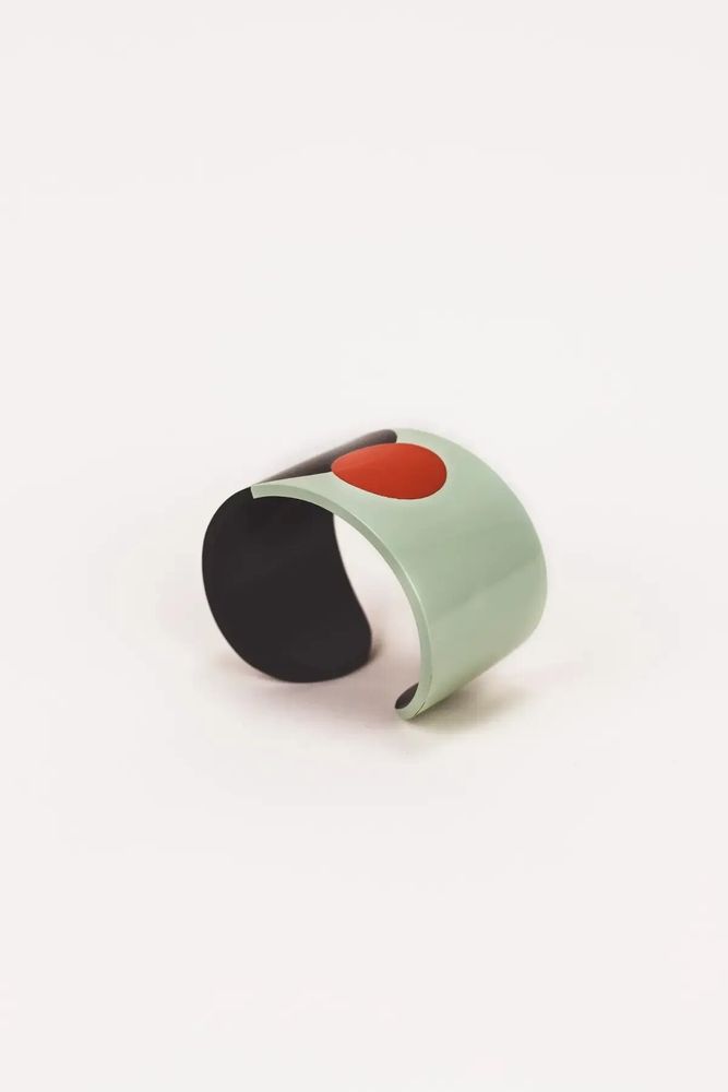 Bracelets - Manchette Icare en corne et laque orange et vert taille L - L INDOCHINEUR X RIVÊT