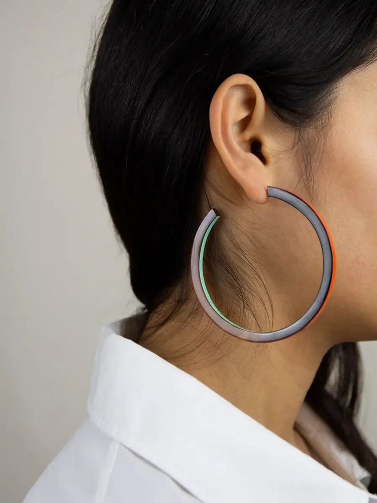 Jewelry - Big hoop earrings in hoof with beige and khaki lacquer - L INDOCHINEUR X RIVÊT