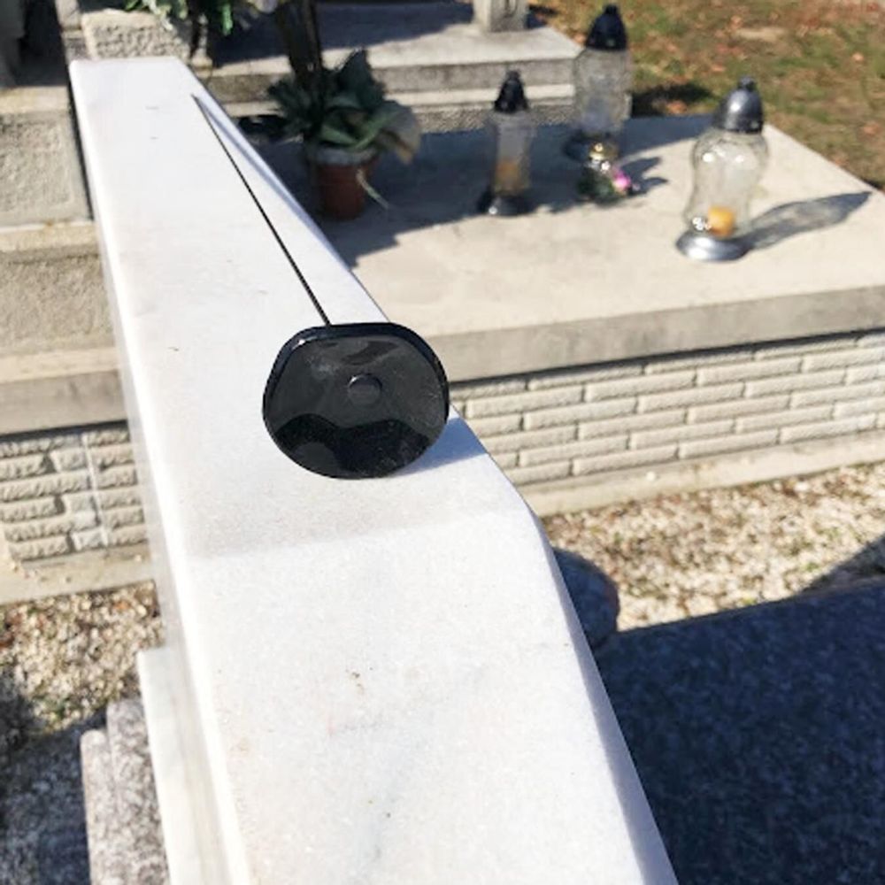 Accessoires de jardinage - Petite fleur en verre pour l'extérieur en noir - CARNEOL GLASS