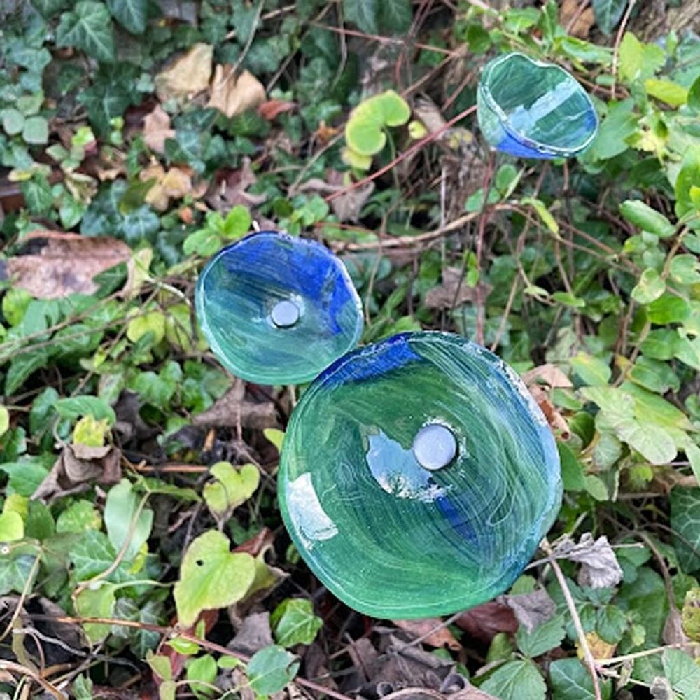 Floral decoration - Middle sized Glass Calla Lilly For Outside In Green-D.Blue - CARNEOL GLASS