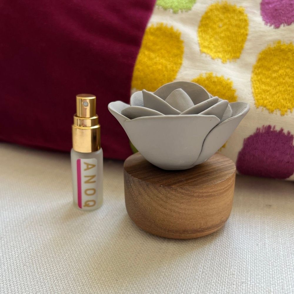 Décorations florales - Diffuseur de parfum Rose - Parfumeur en bois et porcelaine décoratif. - ANOQ
