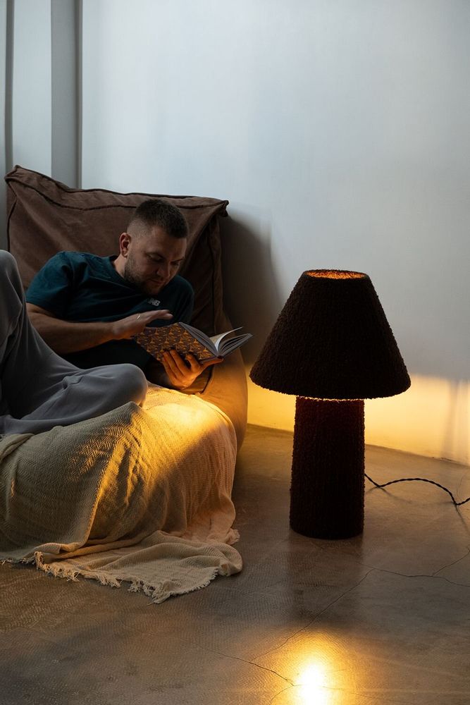 Lampadaires - Moss L — Lampadaire sculptural enveloppé de fil bouclé - PLETOSTUDIO