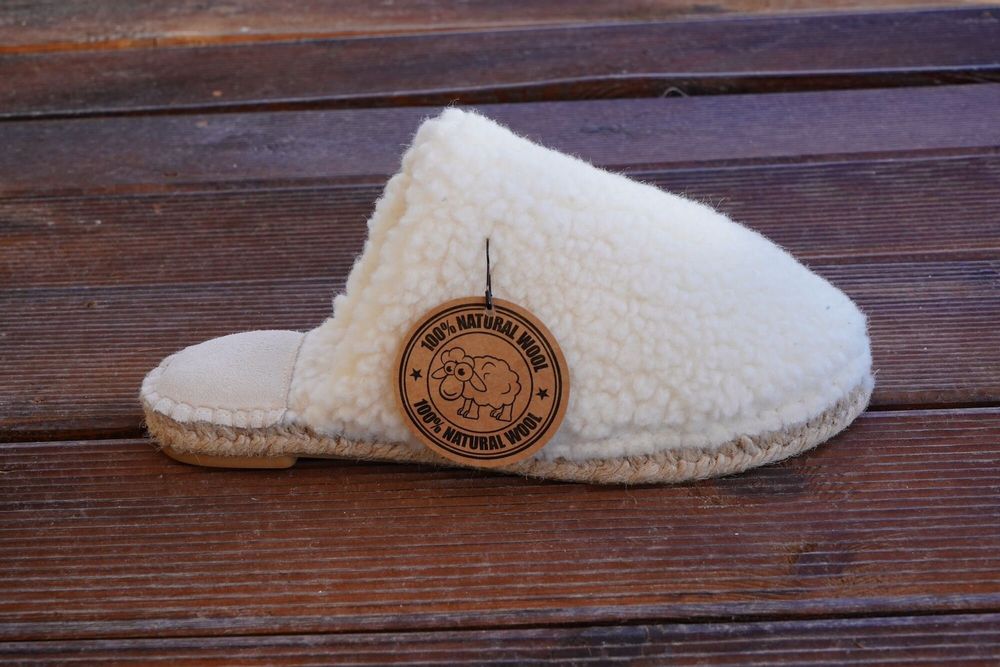 Homewear - Wool, Warmth and Artisanal Craftsmanship - ATELIER COSTÀ