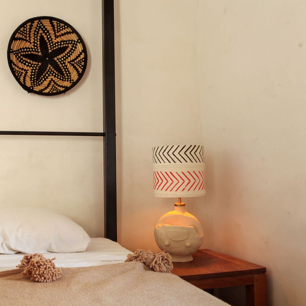 Lampes de table - Lampe de table artisanale unique en céramique Smile - STUDIO WILD ORANGE