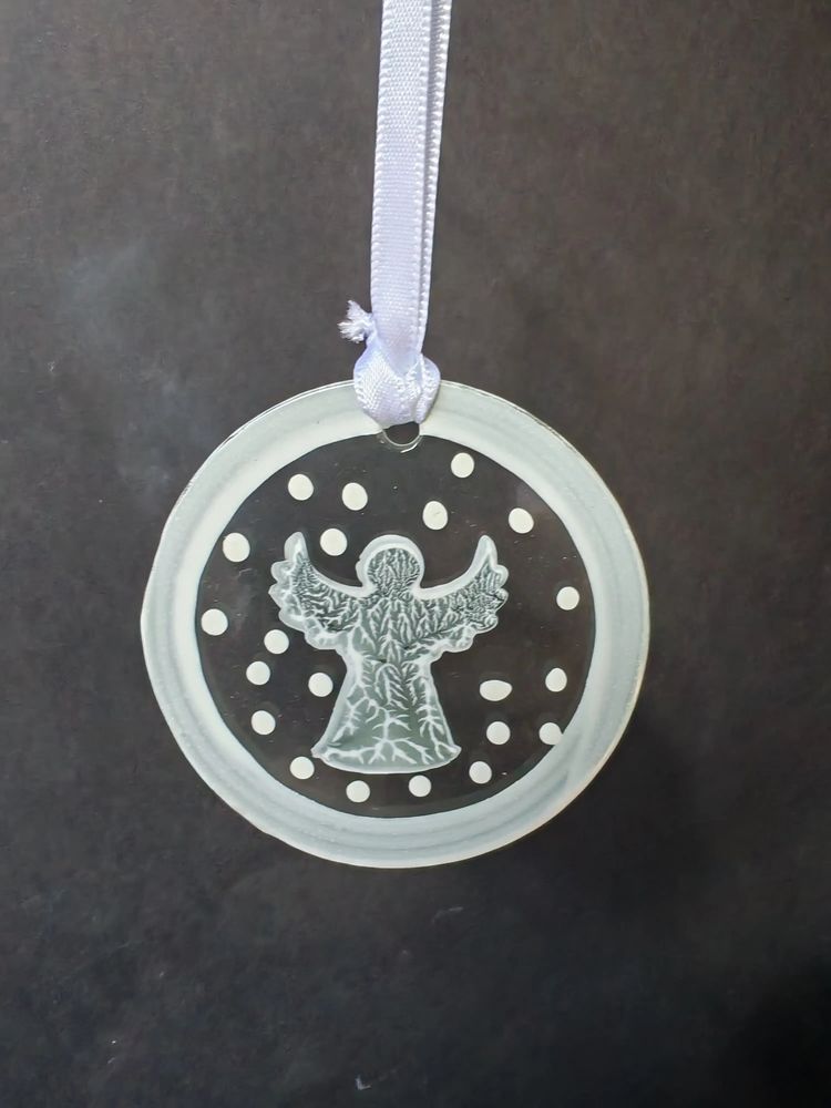 Other Christmas decorations - White hand-painted standing angel - CARNEOL GLASS